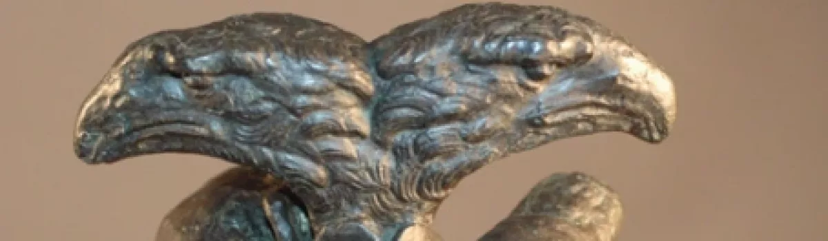 Diez años de misterio en torno al ‘águila bicéfala’ romana de Lucentum